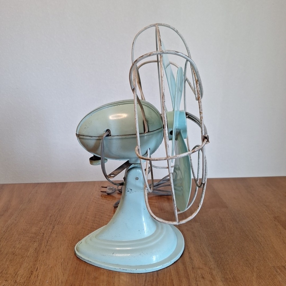 RARE Vintage Antique Westinghouse Desk Table Fan LIGHT BLUE Electric Working - Picture 7 of 14